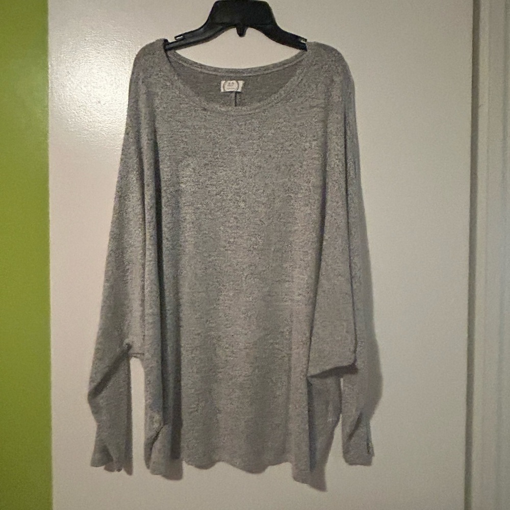 Cozy Light Gray Women's Crewneck Sweater